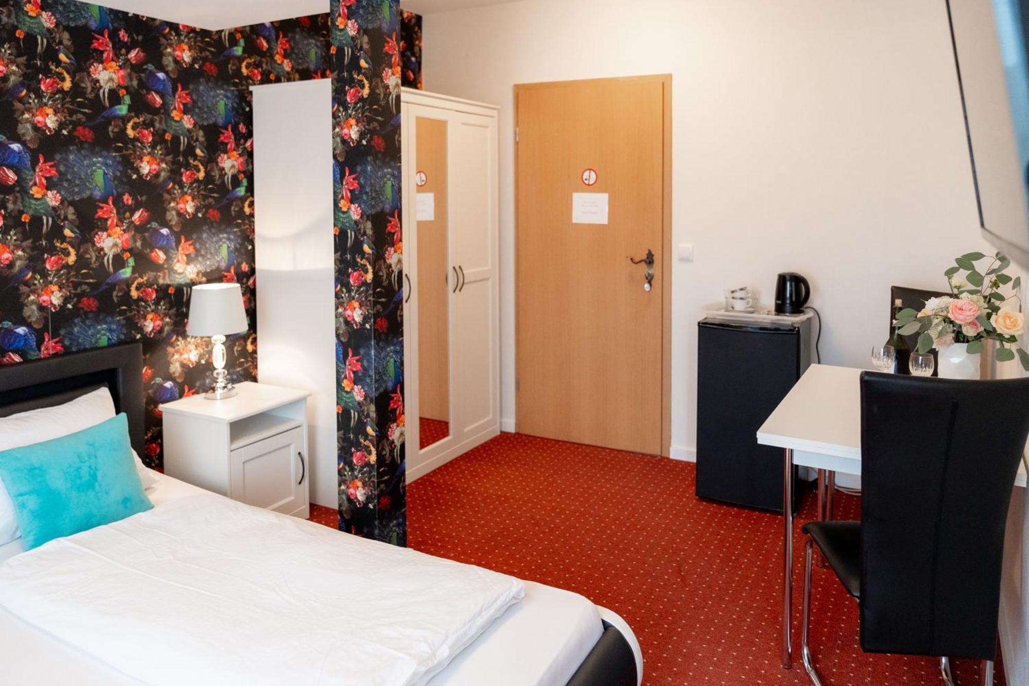 Hotel Zum Hahn Garbsen Luaran gambar